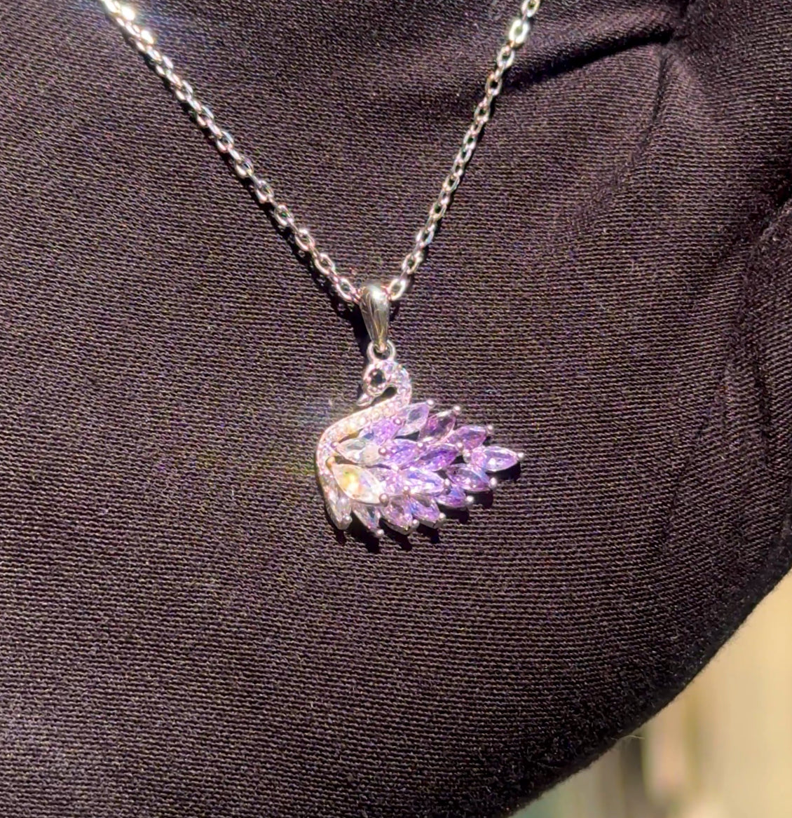 Swarovski kuğu kolye
